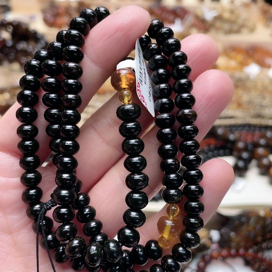 琥珀裸石未镶嵌七20460