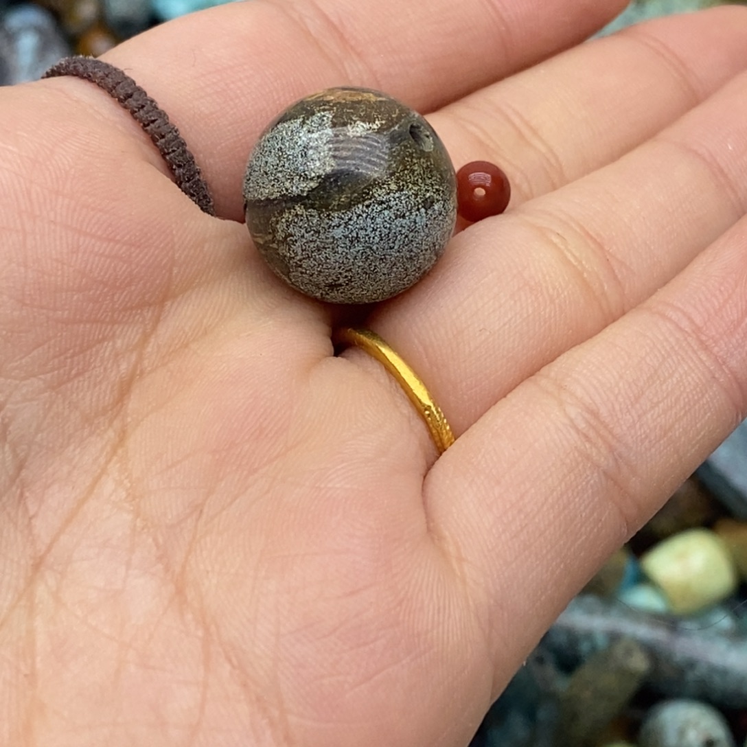 南红玛瑙未镶嵌珠宝奇石