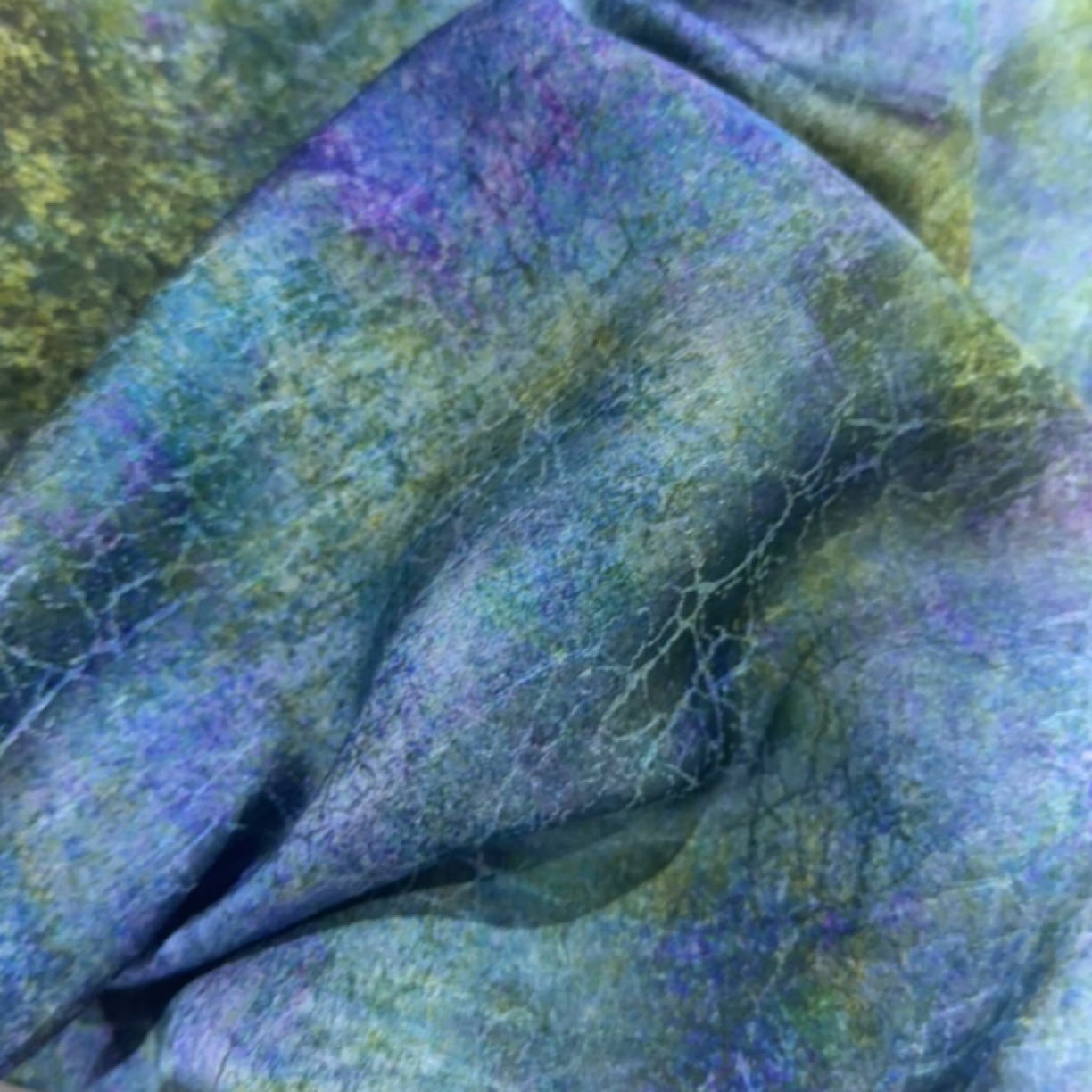 新中式多彩紫龟服装面料