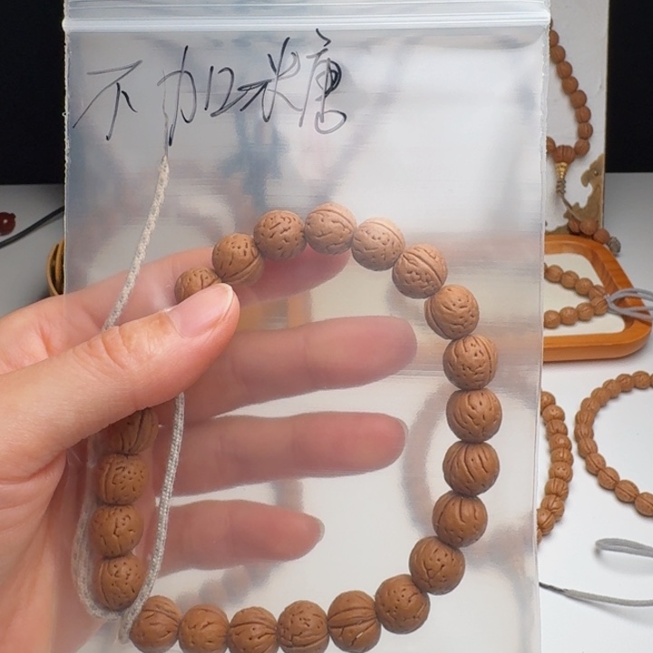 不***糖桃核手串12➕一字脐手持