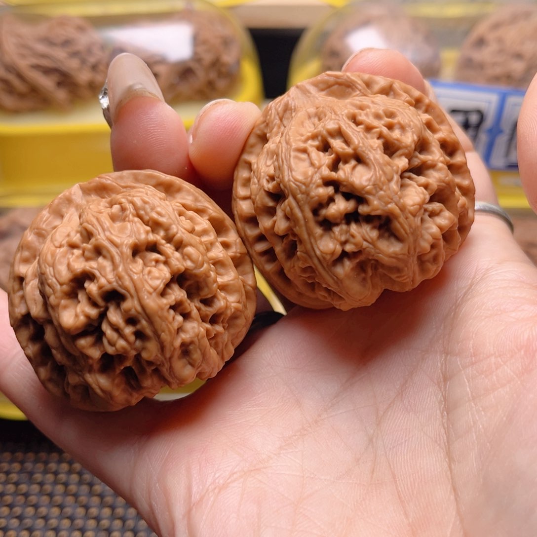 文玩核桃把件粗筋