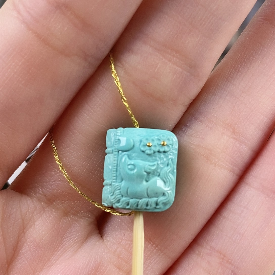 绿松石未镶嵌珠宝奇石