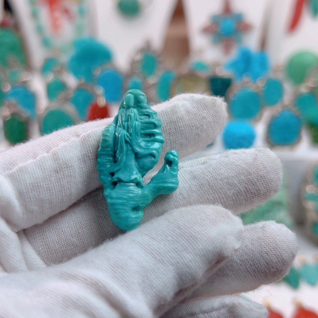 绿松石颈饰未镶嵌