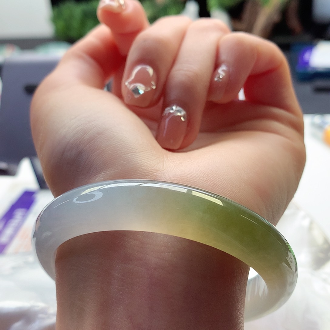 翡翠手镯未镶嵌天然翡翠57-58冰黄翡整炸光