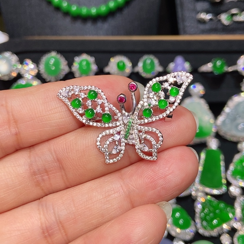 【闪购商品】翡翠颈饰未镶嵌天然翡翠