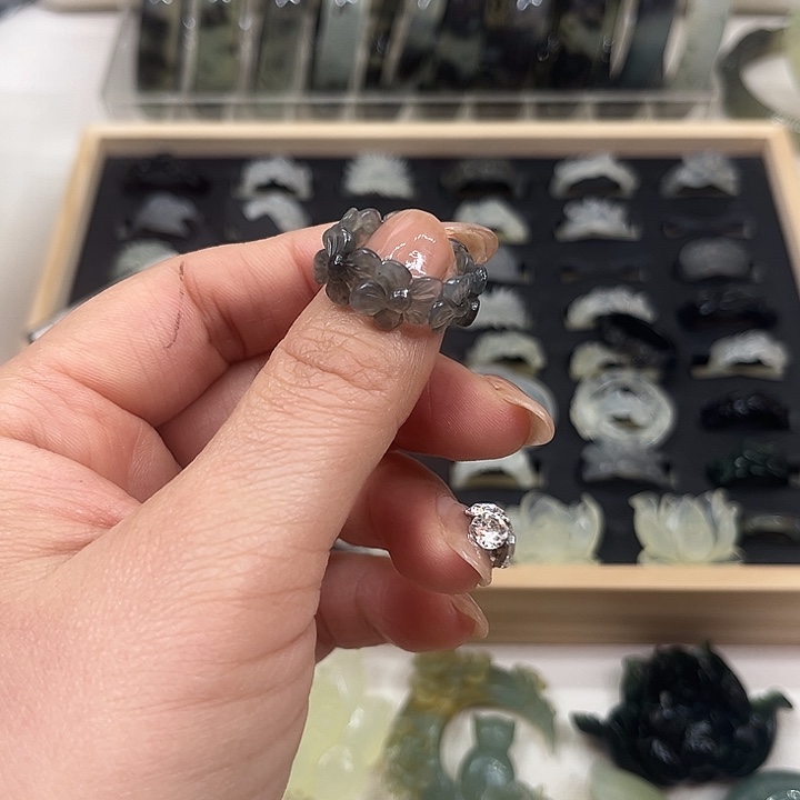 馨***艺蛇纹石玉合金戒指