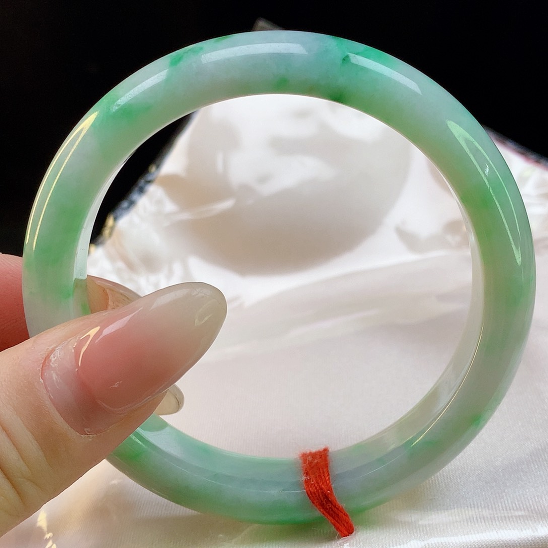 翡翠手镯未镶嵌天然翡翠1143