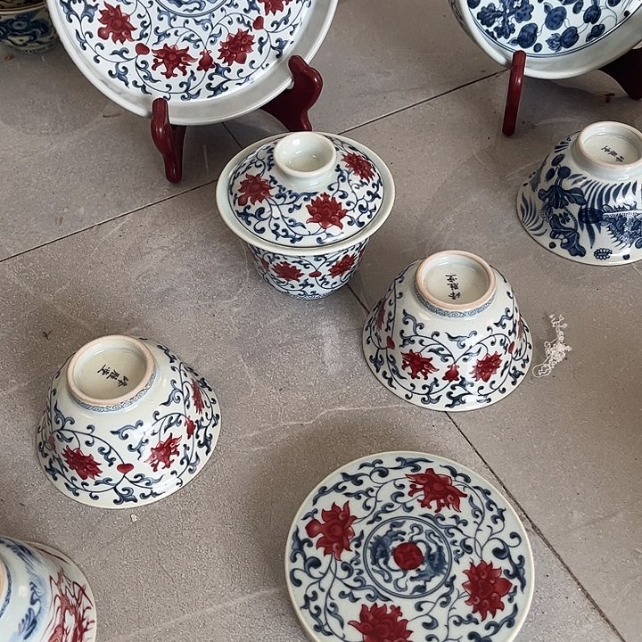 杯༺****景德镇釉里红缠枝莲五件套