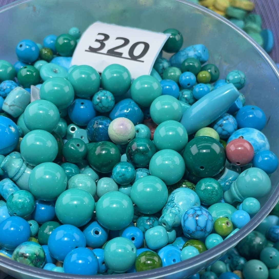 未镶嵌菱锰矿珠宝半成品