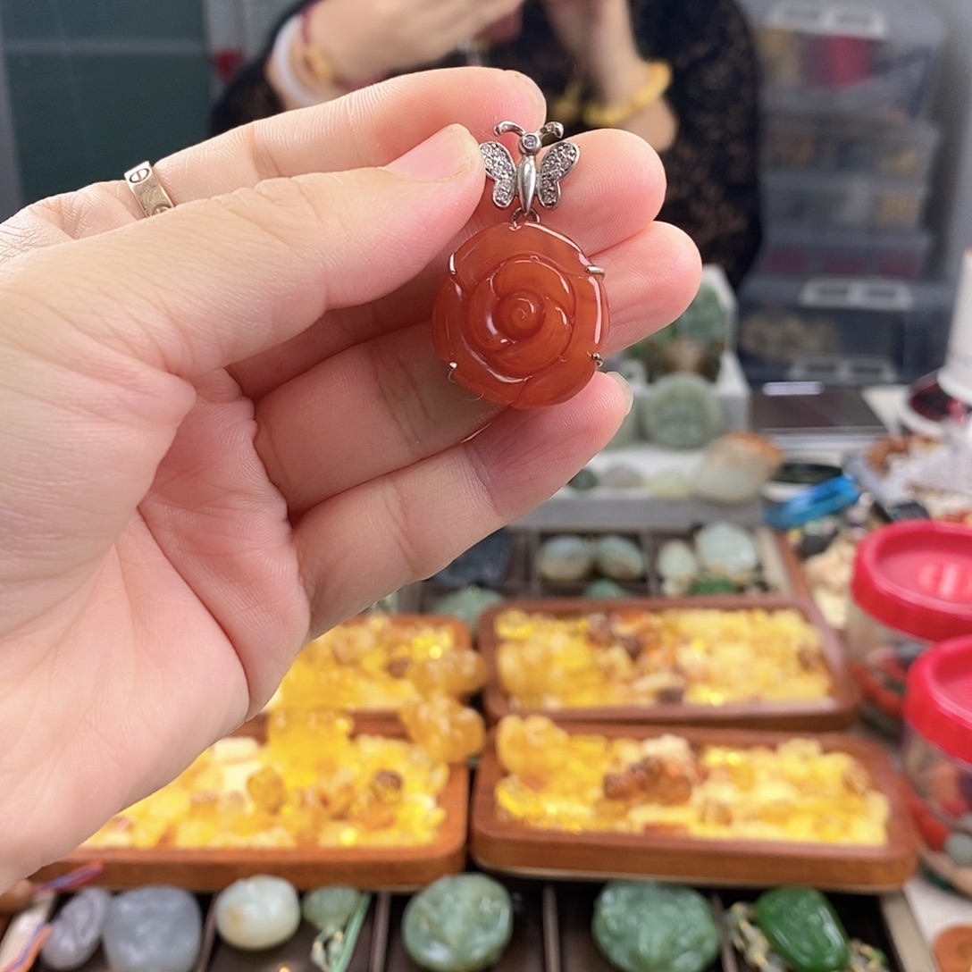 颈饰合金南红玛瑙