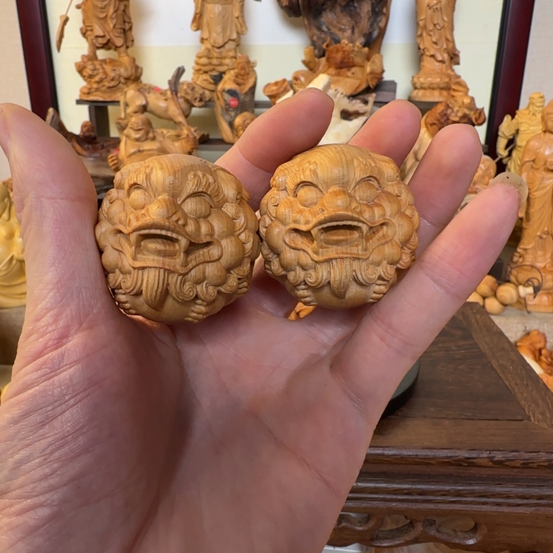 崖柏小木匠艺雕一物一拍