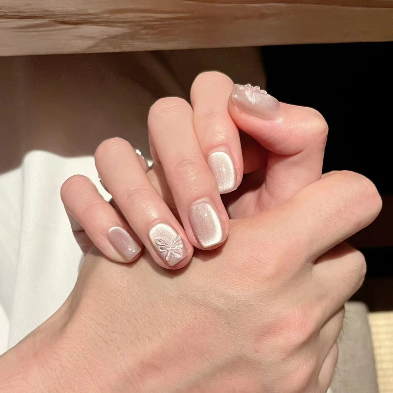 跳动蝴蝶｜手工穿戴甲假指甲贴片美甲贴高级灯泡猫眼简约氛围感