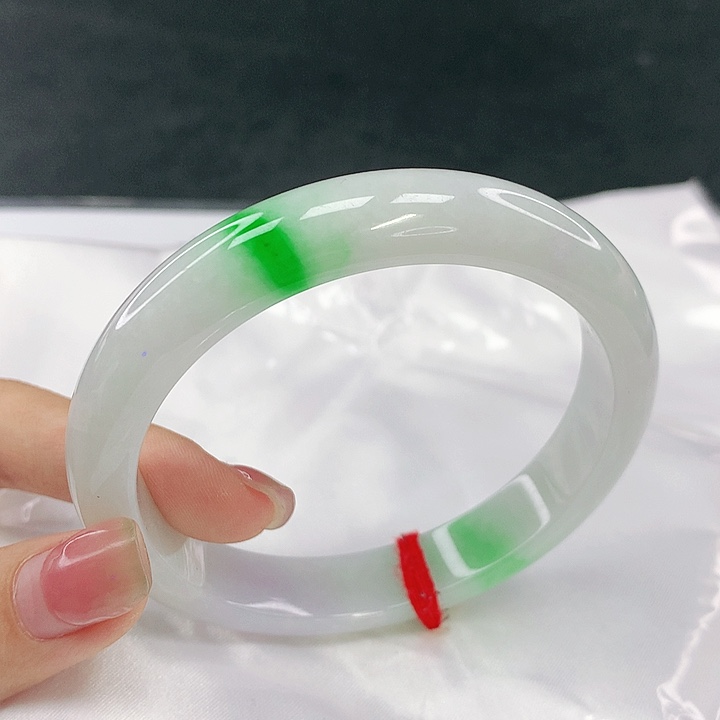 翡翠未镶嵌手镯圈61.8，12033