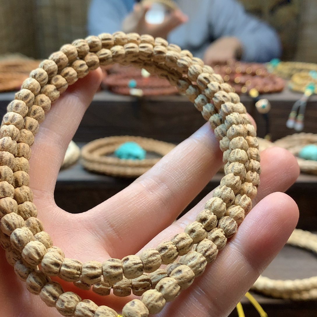 柏香籽/百香籽吊坠粉油皮方块顺鬼