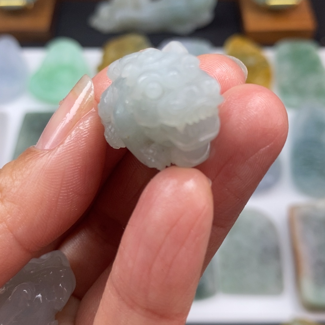 定制翡翠未镶嵌貔恘