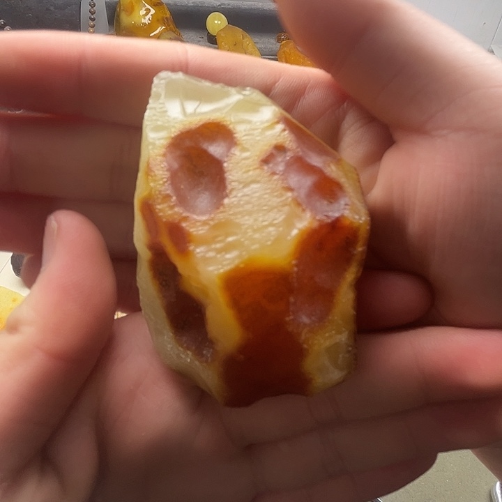 2***8定制琥珀未镶嵌纯天然蜜蜡吊坠