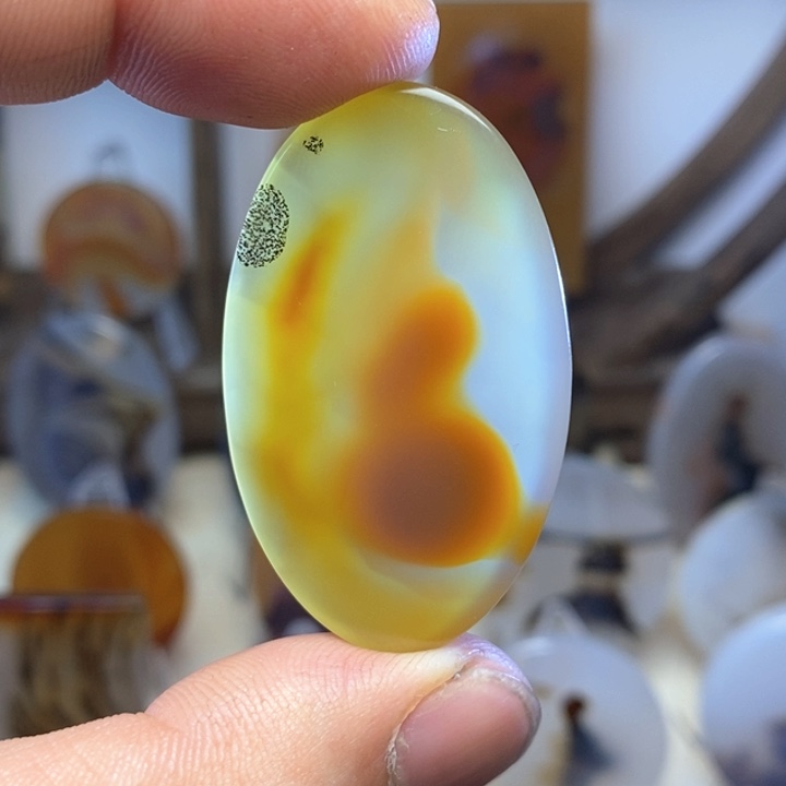 玛瑙/玉髓颈饰未镶嵌