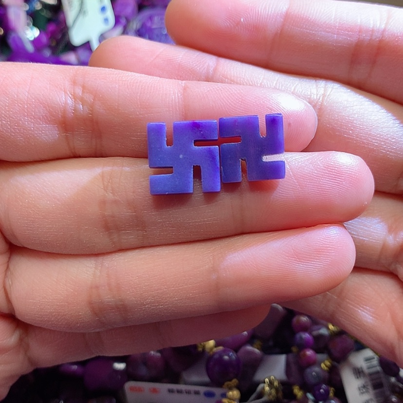 【闪购商品】苏纪石（舒俱来）耳钉18K金镶嵌