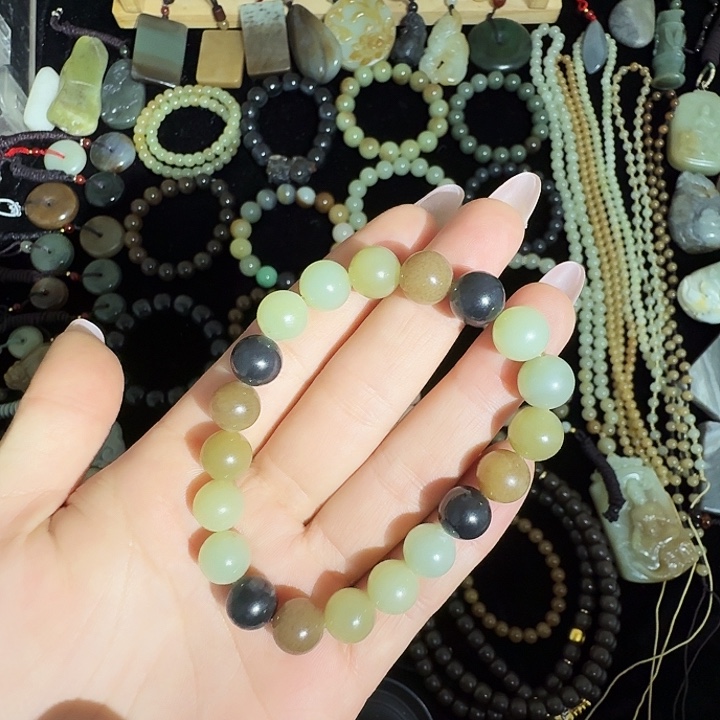 和田玉未镶嵌手链