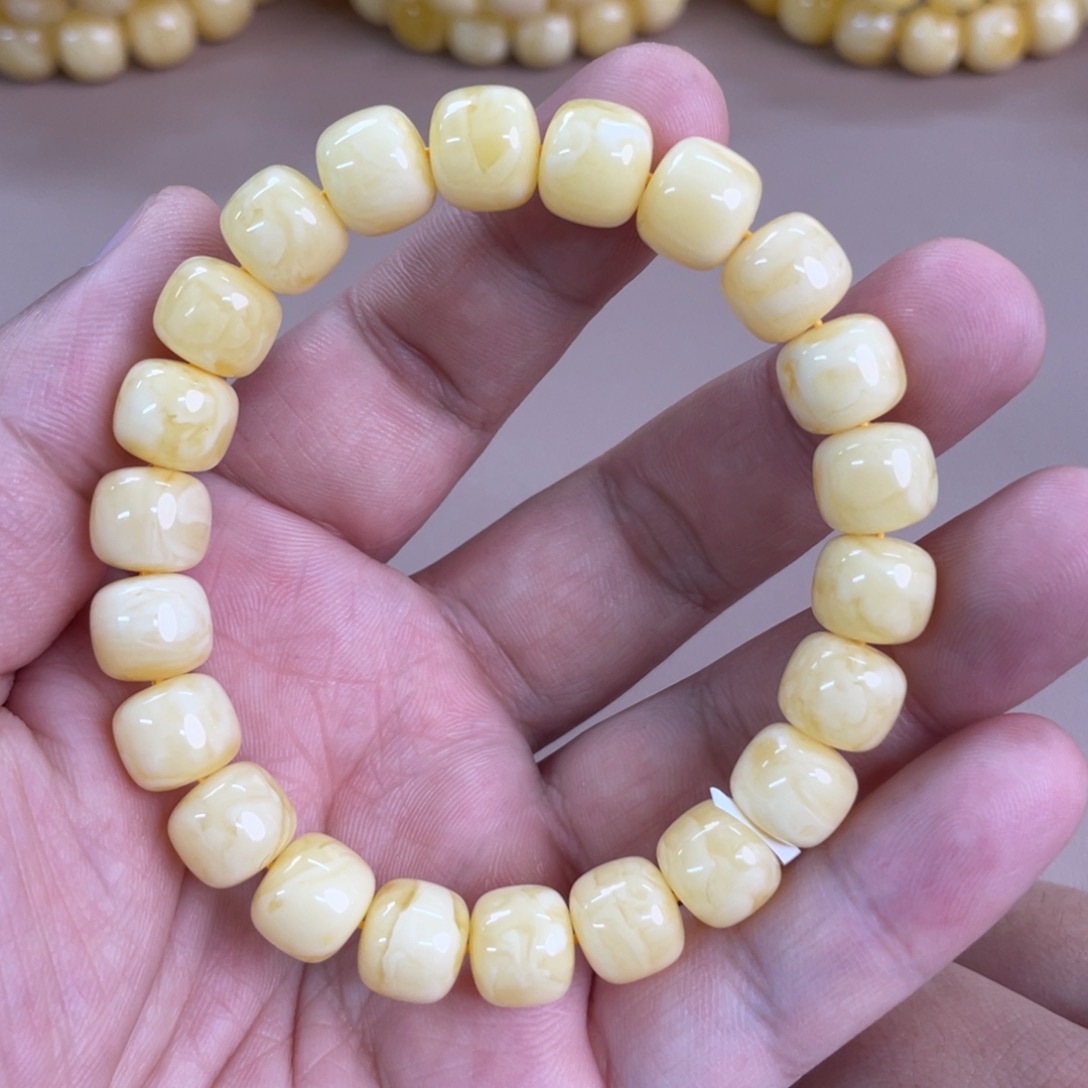 琥珀裸石未镶嵌009000000