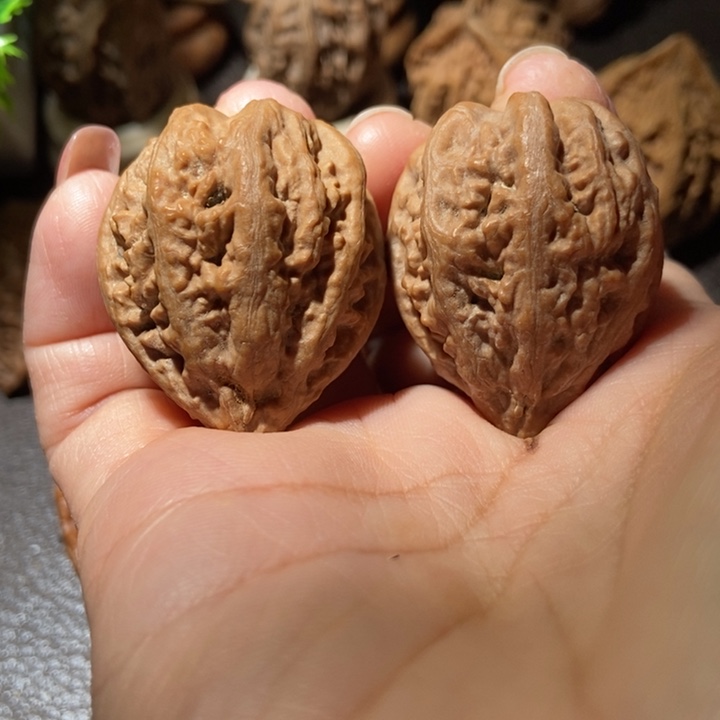 把件文玩核桃东北楸子小雪80