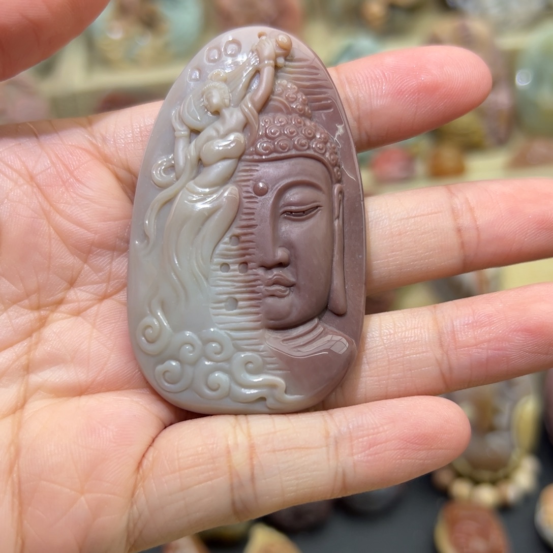 石英质玉未镶嵌颈饰