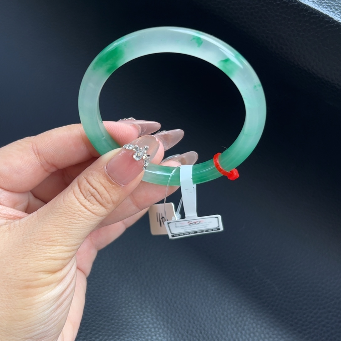 石英质玉未镶嵌手镯55.8