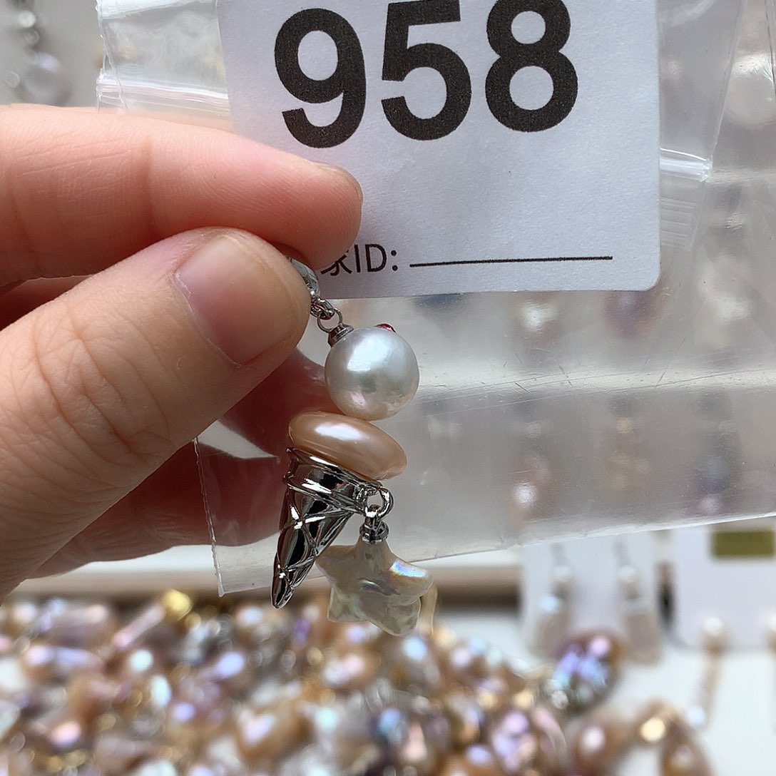 淡水珍珠未镶嵌颈饰