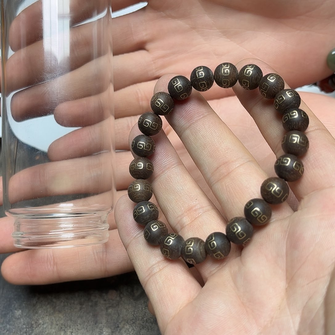 大叶紫檀（黑酸枝木类）