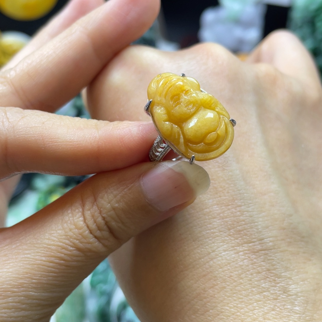 翡翠颈饰未镶嵌牌子