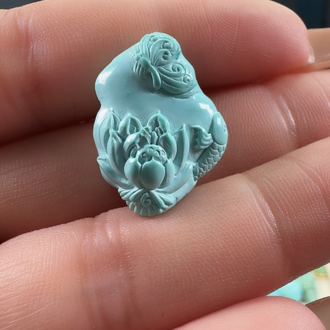 绿松石未镶嵌颈饰