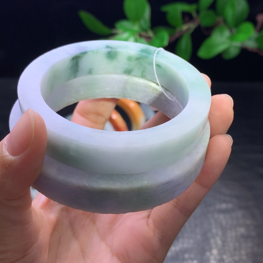 未镶嵌手镯定制翡翠
