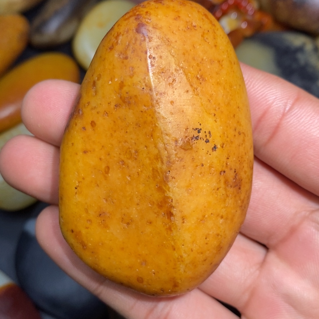 和田玉未镶嵌珠宝奇石