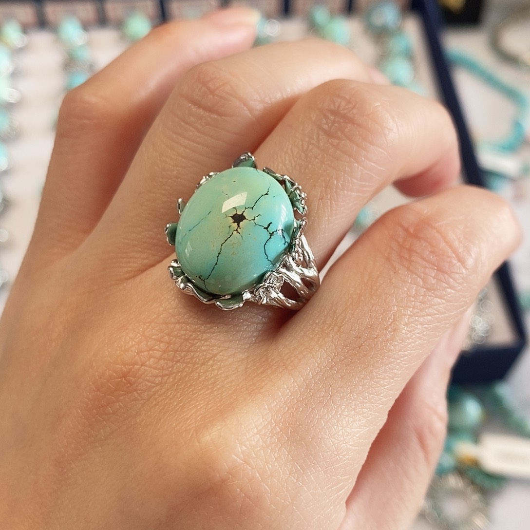 苍***泽绿松石未镶嵌珠宝奇石