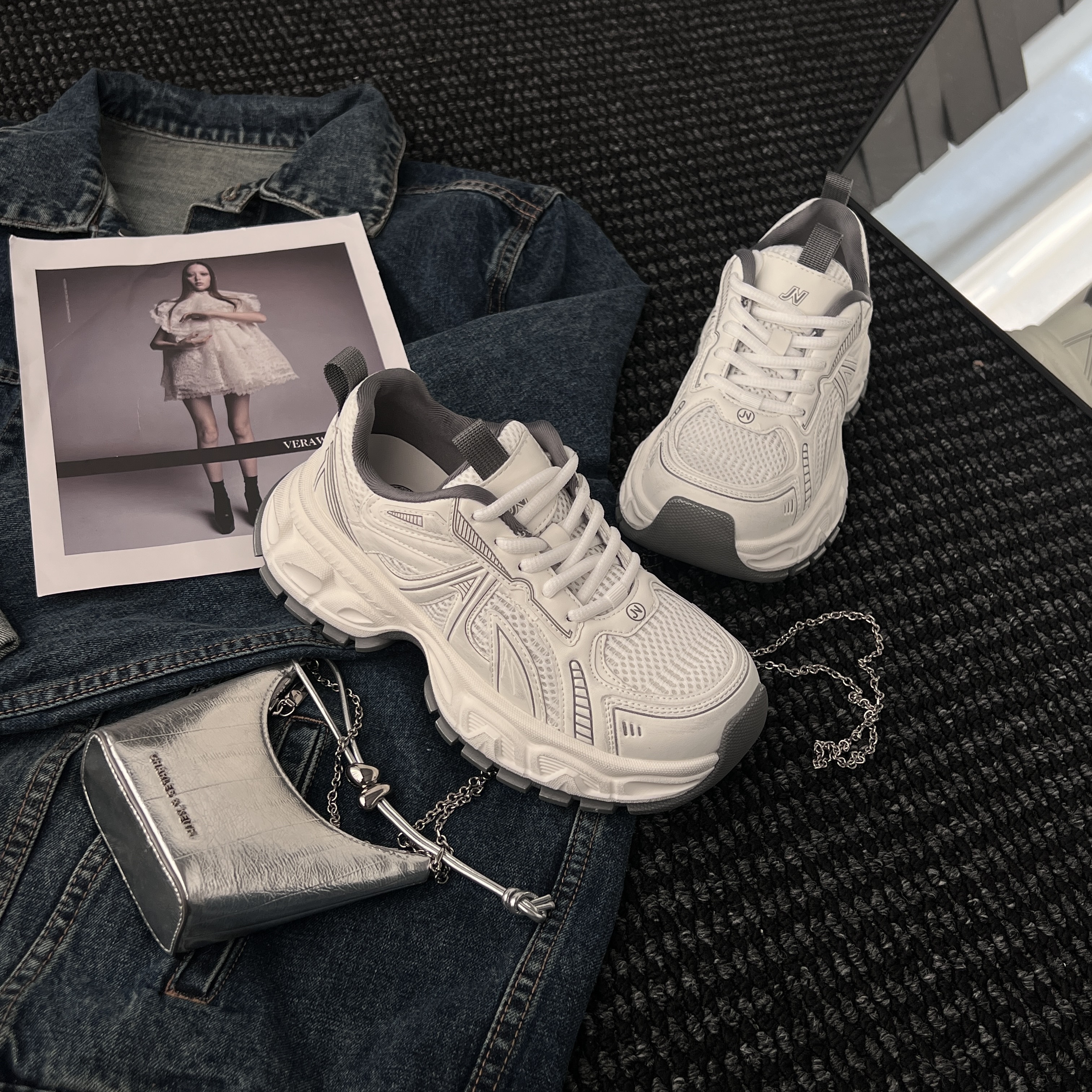 韩版休闲简约//白色系老爹女运动风增高时尚百搭简约真皮新品老爹