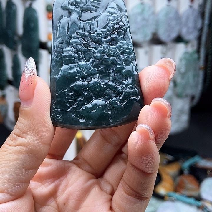 翡翠未镶嵌颈饰翡翠