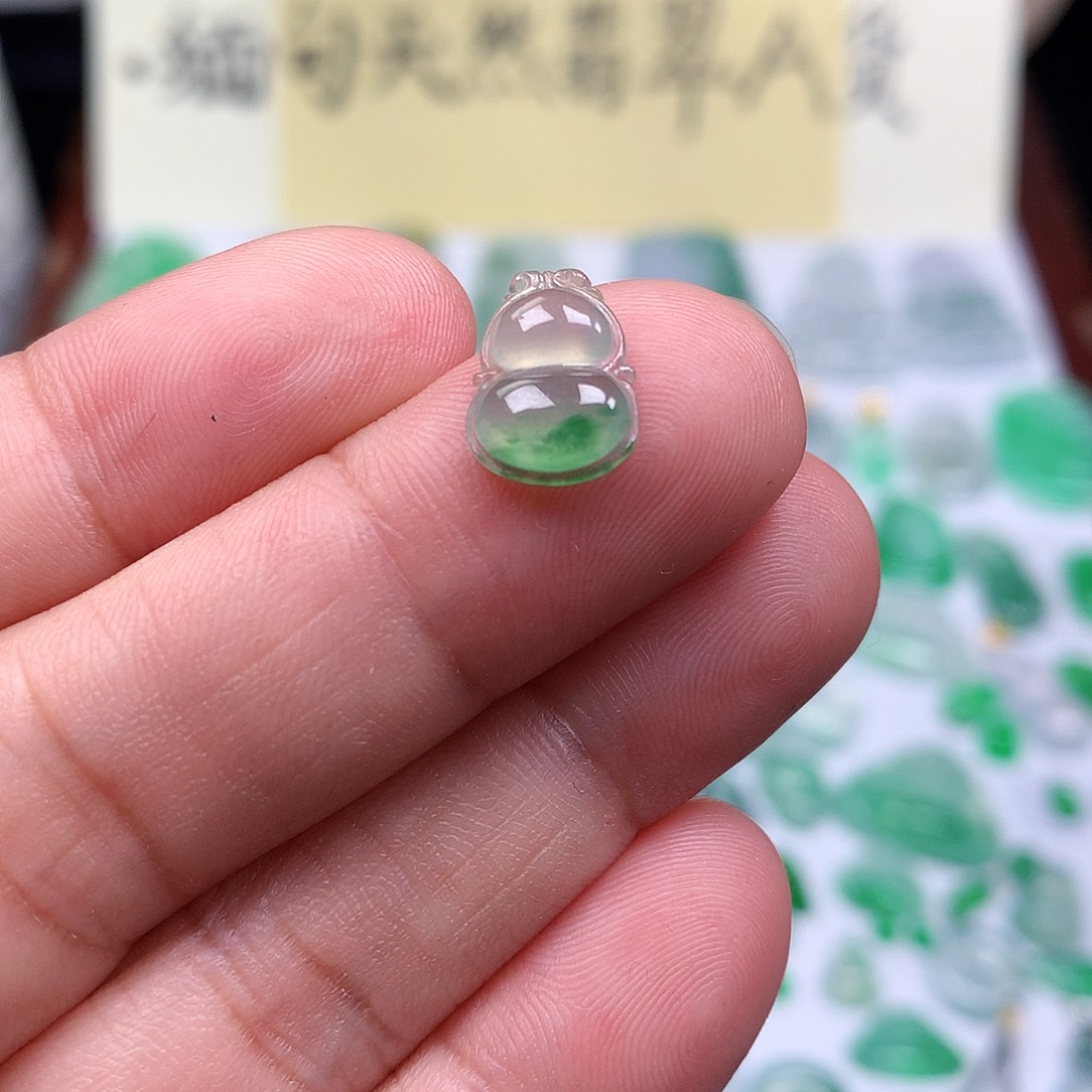 翡翠裸石缅甸天然A货翡翠冰种葫芦