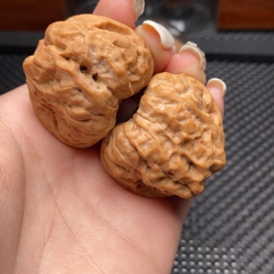 文玩核桃吊坠边41肚45蛤蟆头
