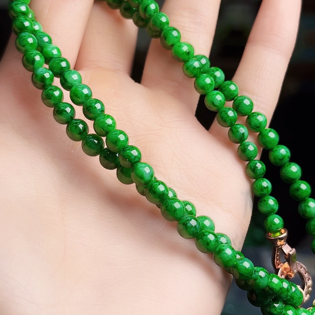 颈饰未镶嵌翡翠多样性