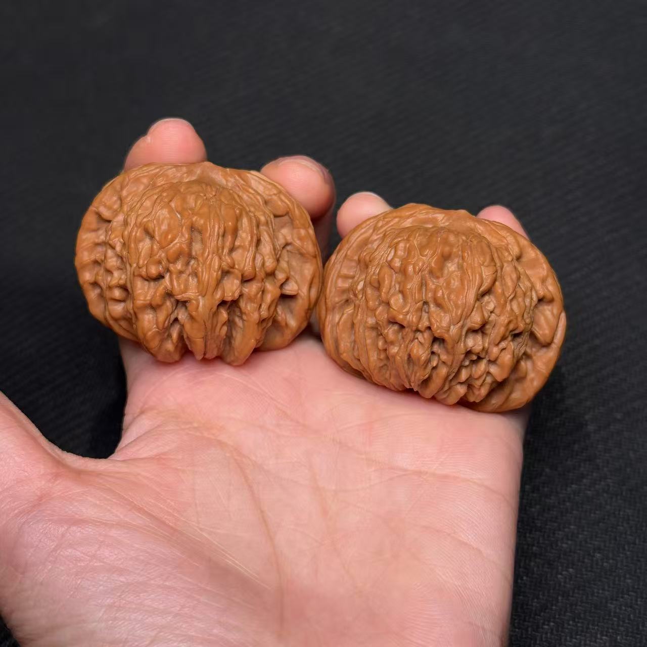 【辉子专属】L009核桃镶底四座楼 46mm