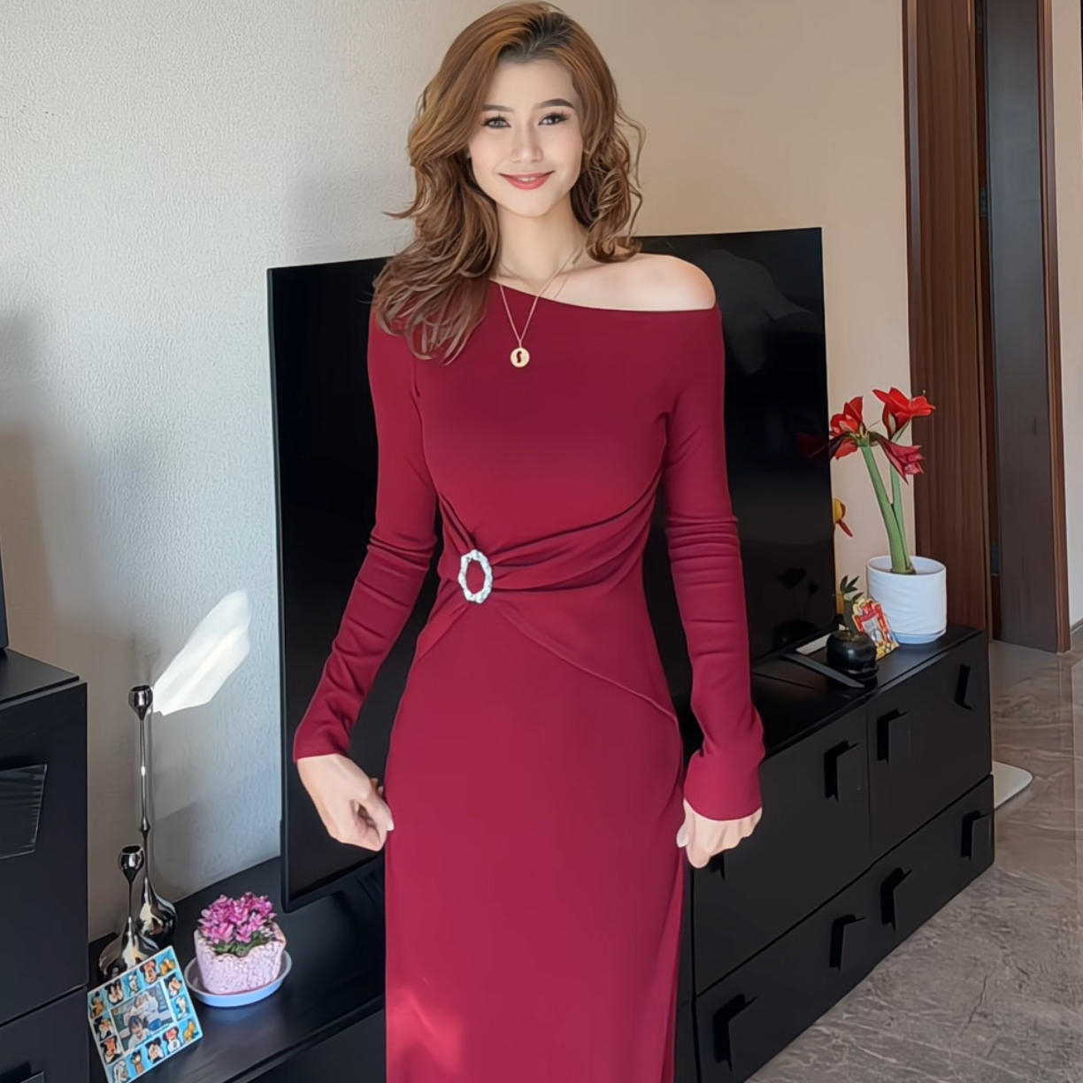 圣诞款红色斜肩一字领长款连衣裙