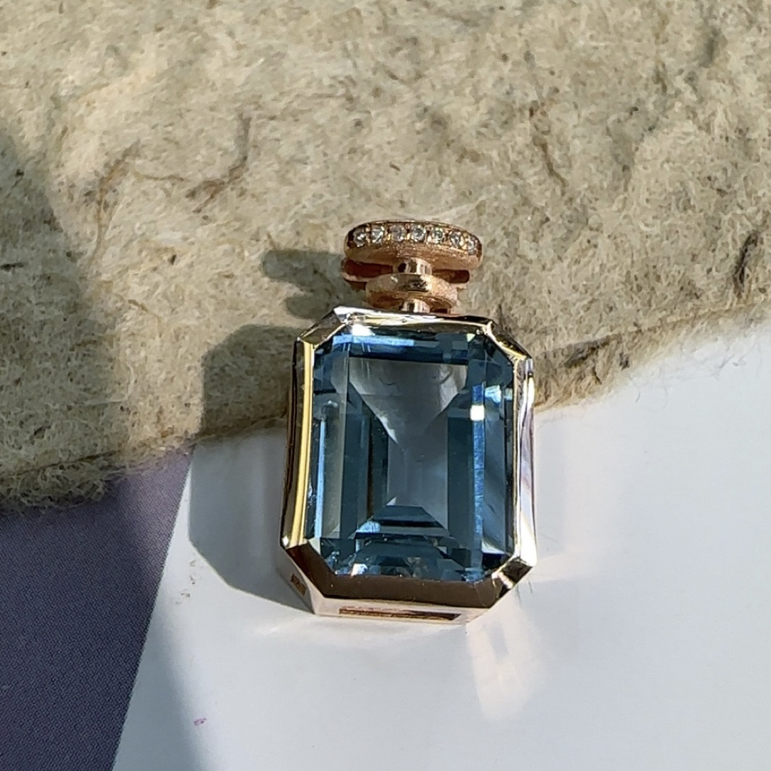 正品18K金钻石大号香水瓶吊坠