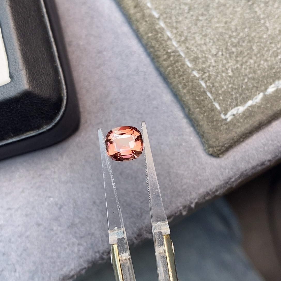 珠宝半成品未镶嵌碧玺2.12ct 阿富汗