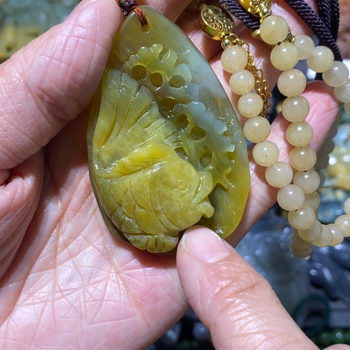 岫玉岫玉吊坠未镶嵌