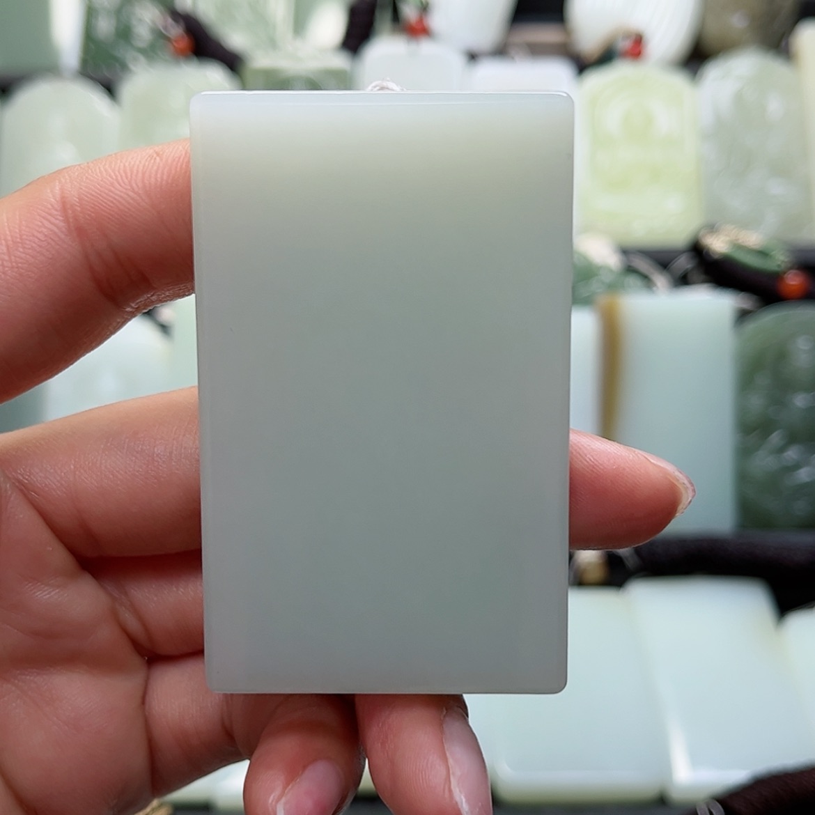 【闪购商品】颈饰未镶嵌和田玉F****d