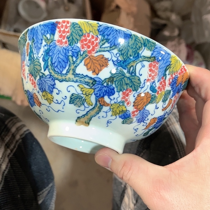 瓷片//////直径15厘米。绿。