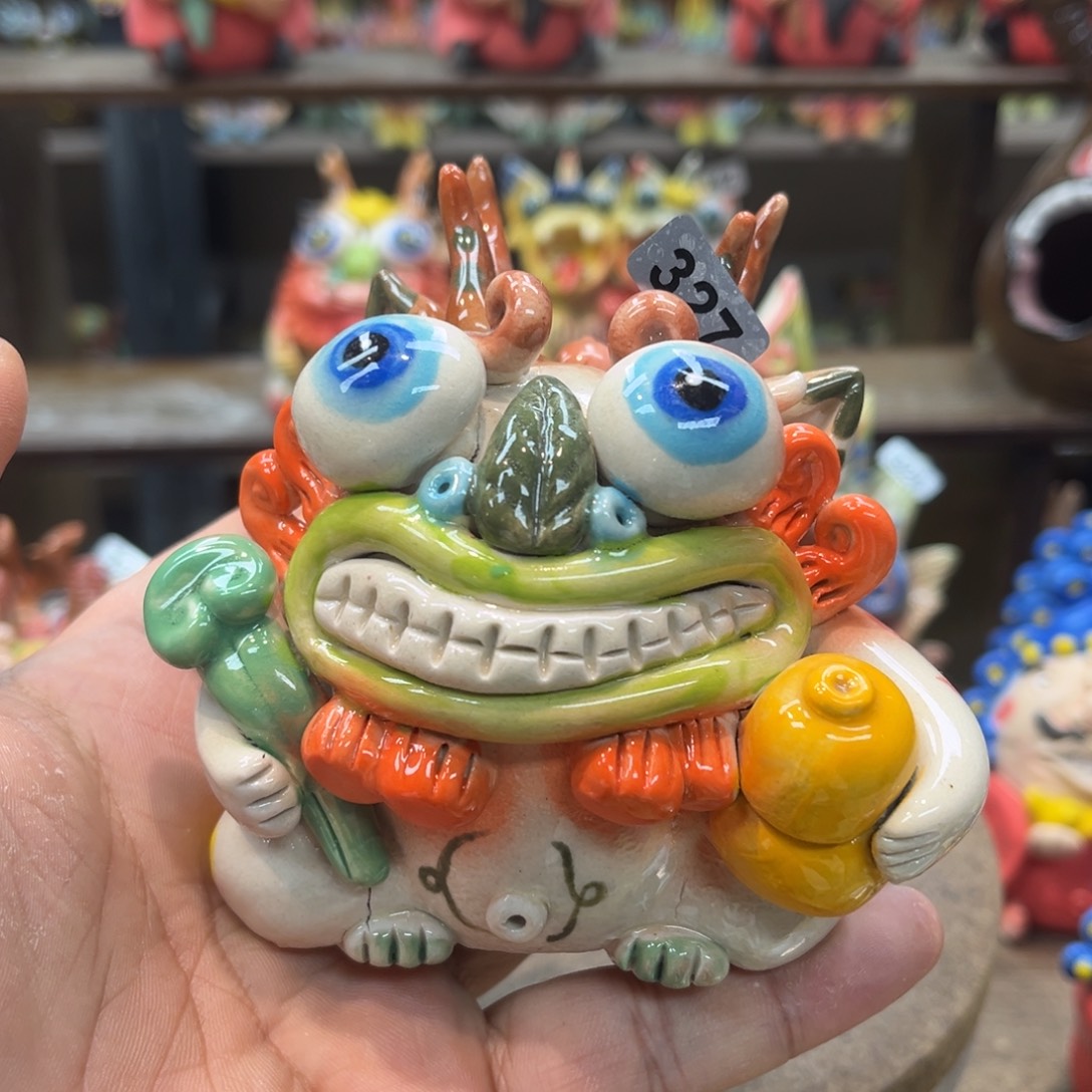 陶瓷纯手工抽象陶瓷摆件327
