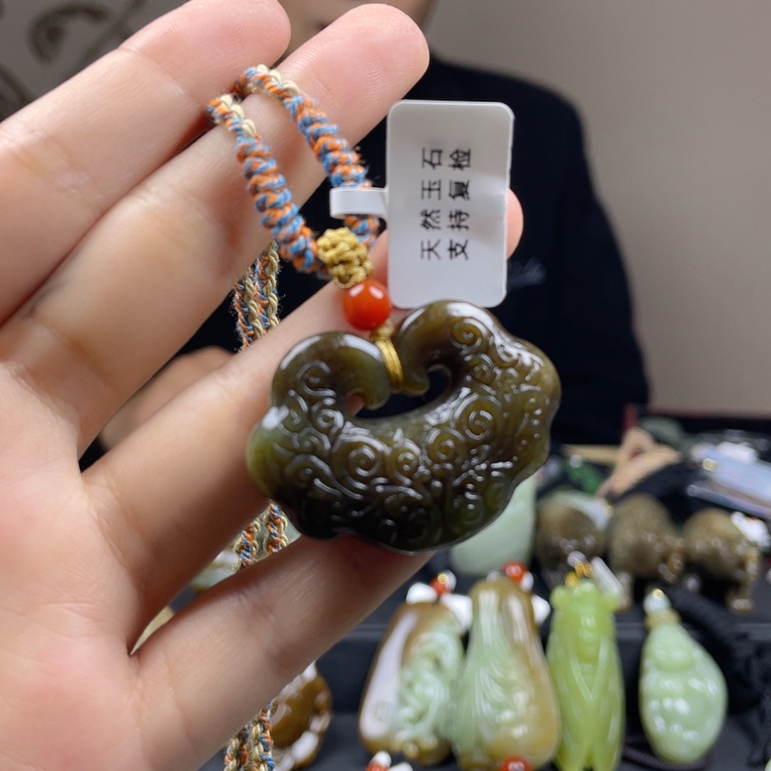 和田玉未镶嵌颈饰多样性发货