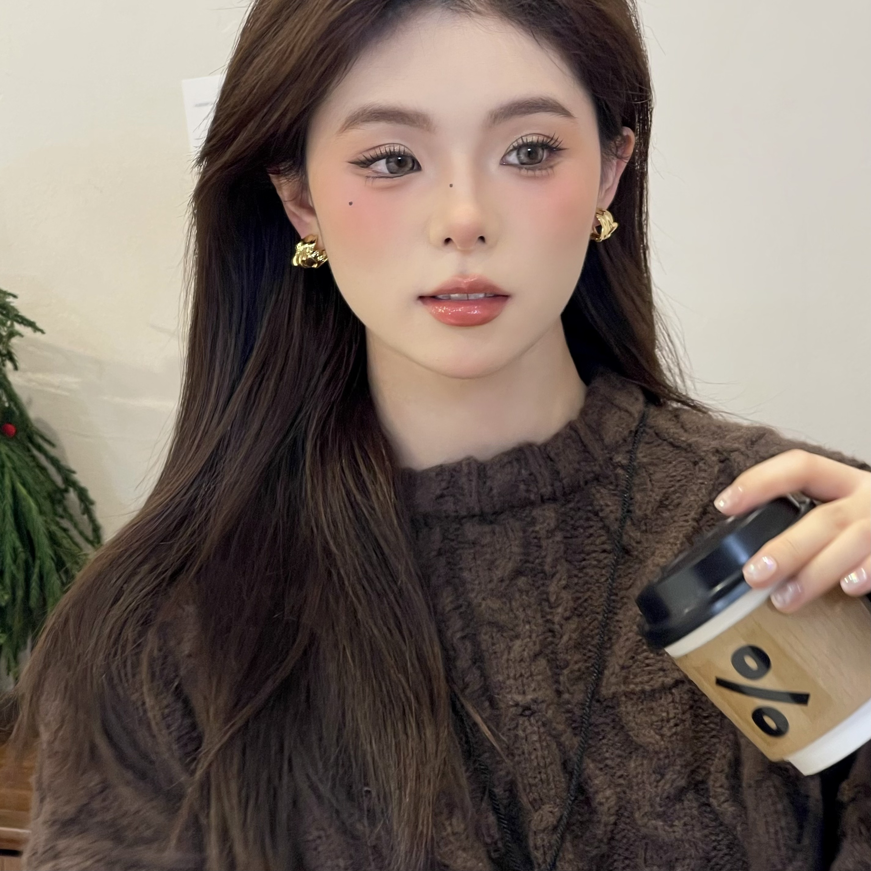 铜合金耳饰  W827金色不规则耳钉高级百搭少女小众设计感法式简约