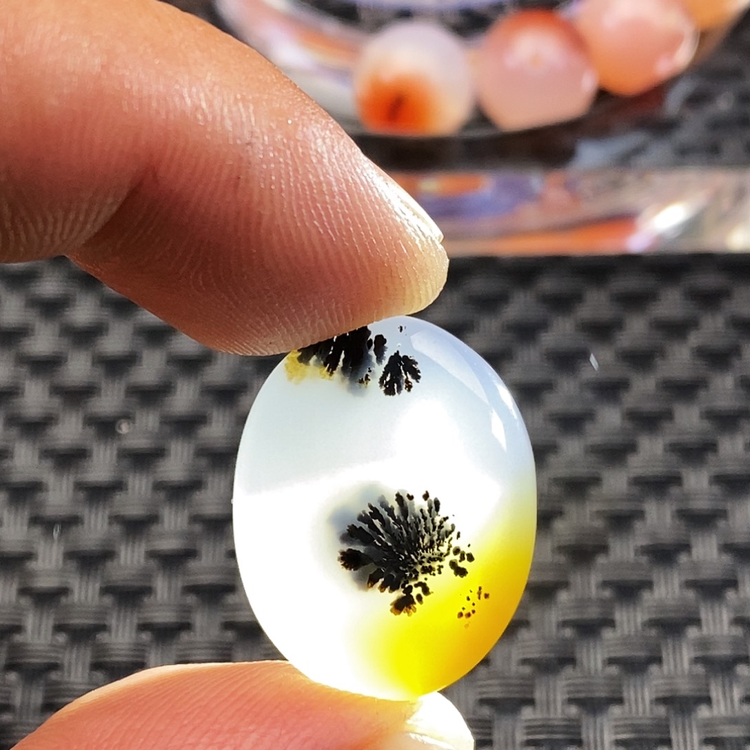 悠***。玛瑙/玉髓未镶嵌吊坠(不含链)